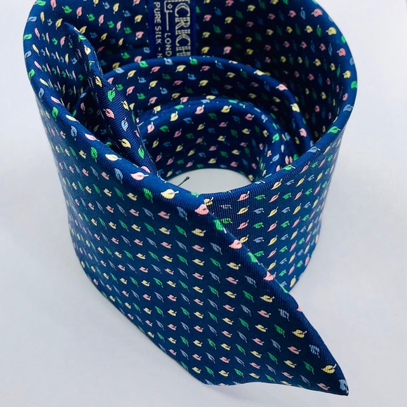 Classic  English Crichton 100% silk handmade tie - Picture 2 of 3